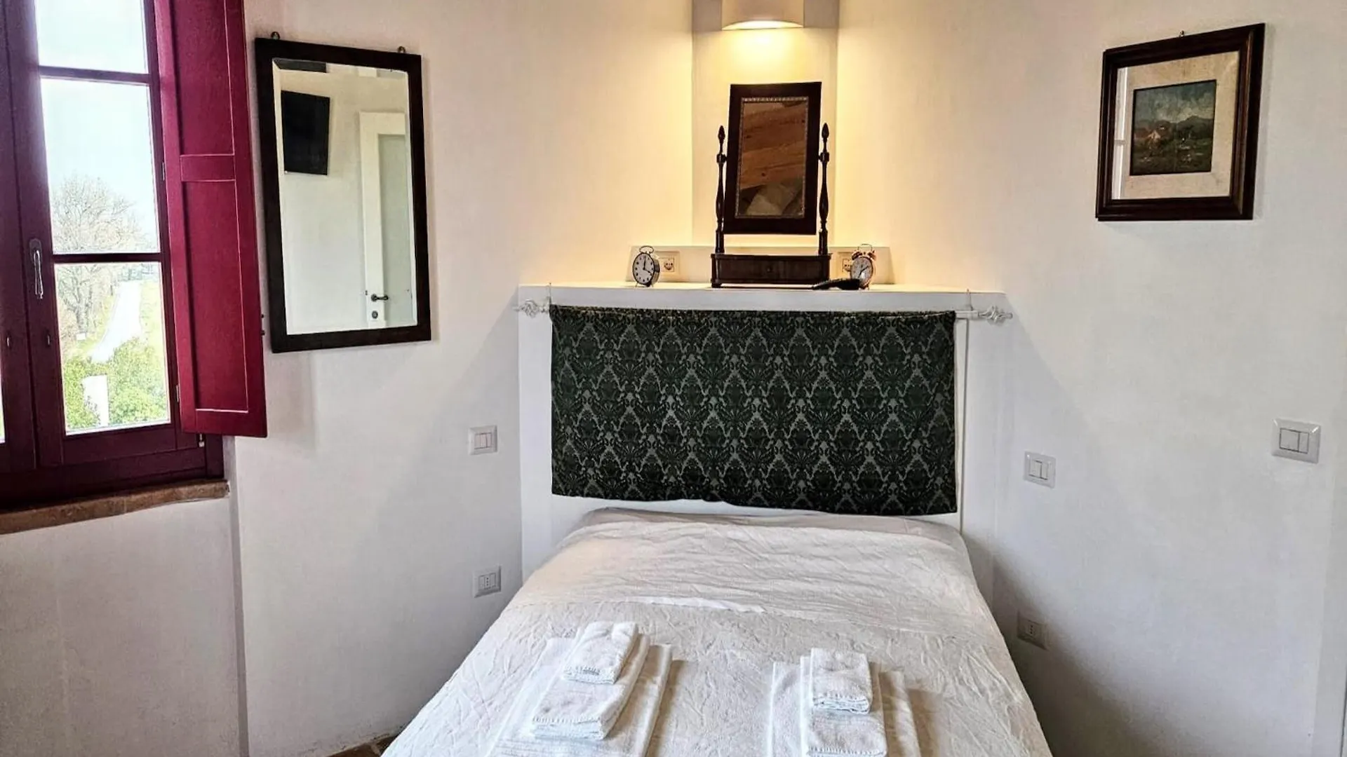 Villa Apartment In Monsano Near Center